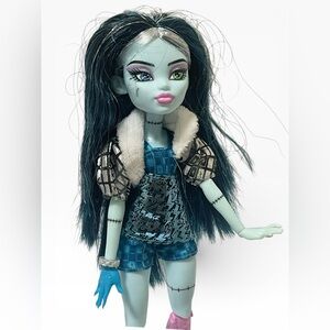 Monster High Doll Frankie Stein Blue Blk Hair Gray Strands Boots Original Outfit